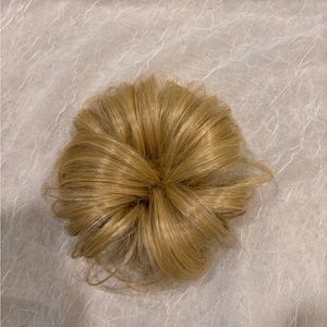 INH Hair bun